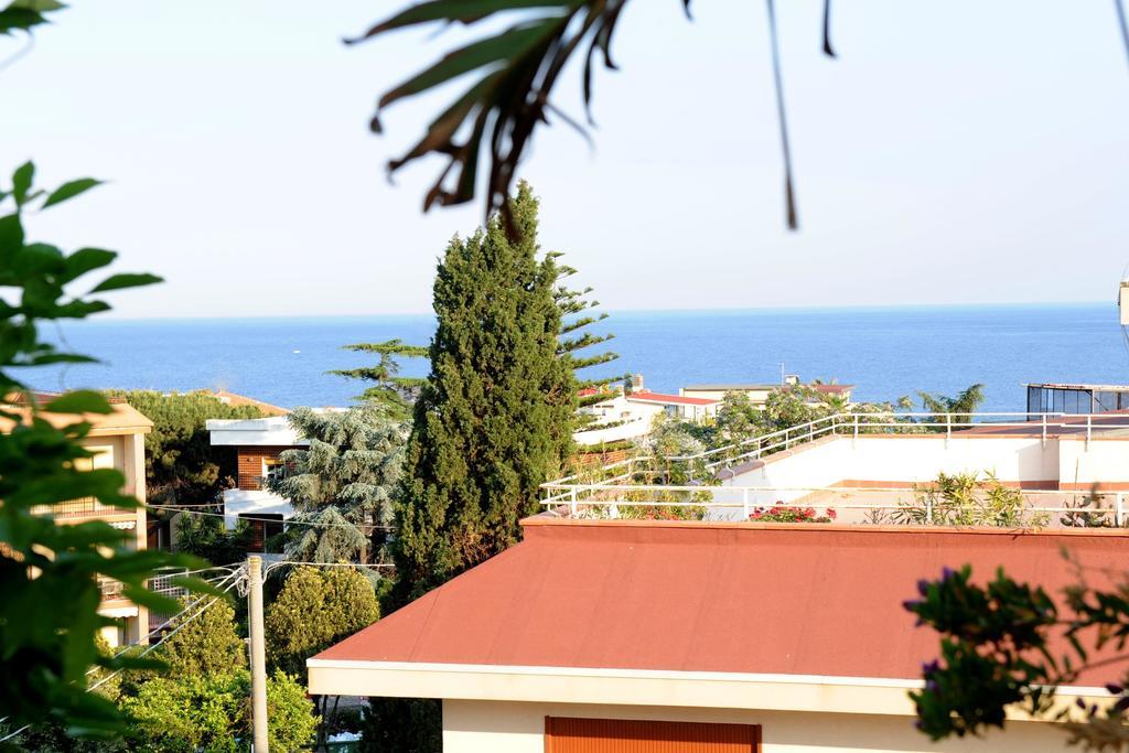 Terrazza Pavone Daire Aci Castello Oda fotoğraf